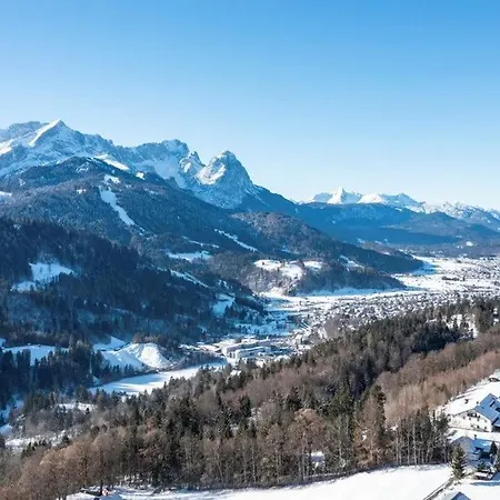 Luxuriose Alpenresidenz Mit Spektakularem Bergblick Vor Den Toren Munchen 加爾米施-帕滕基興